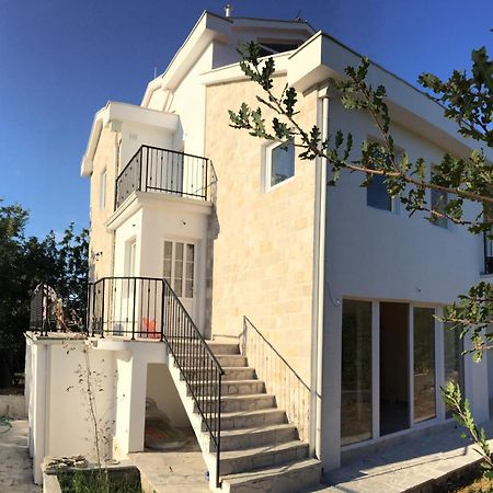 Вилла Patrick House Тиват Экстерьер фото