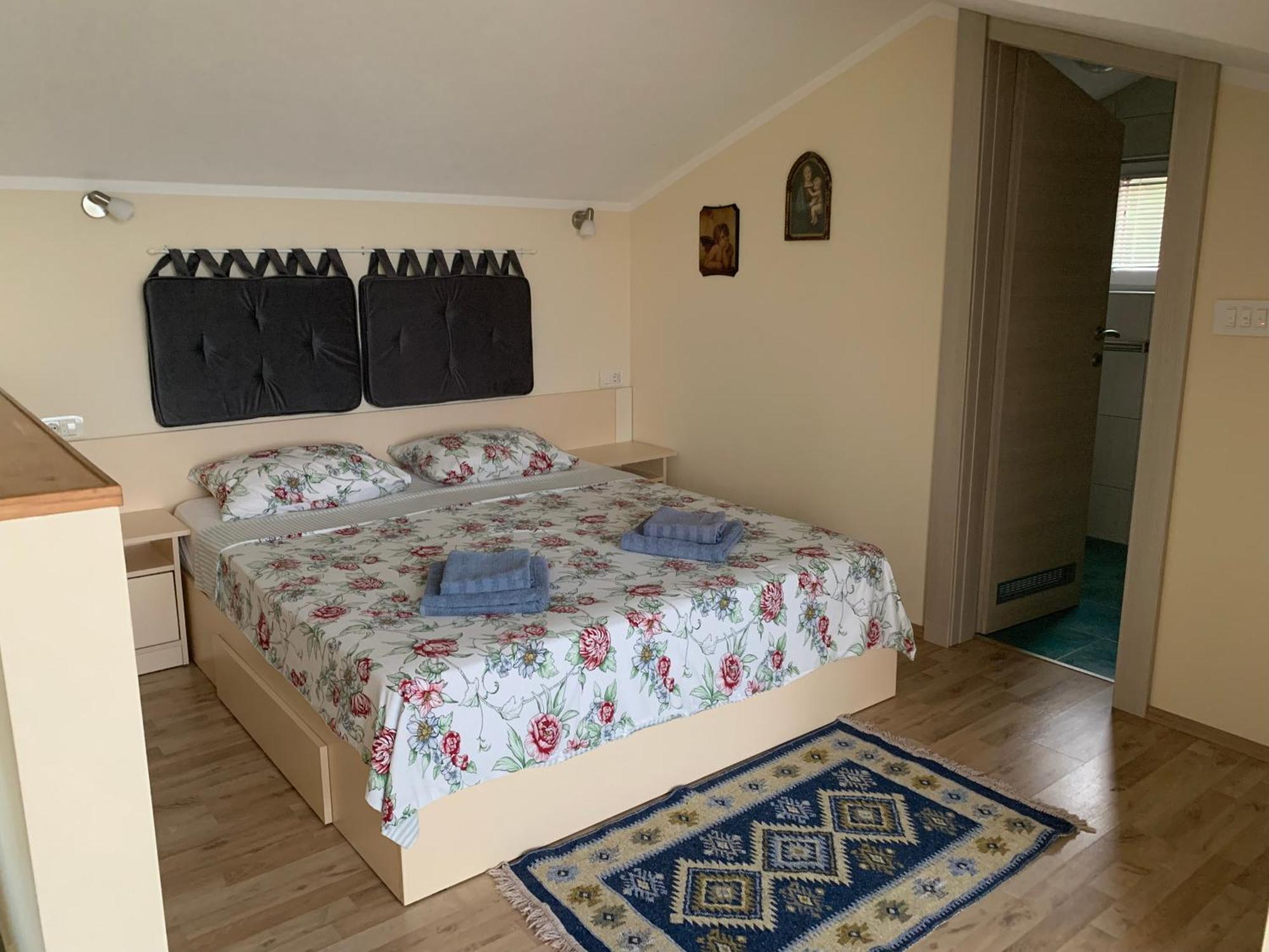 Вилла Patrick House Тиват Экстерьер фото